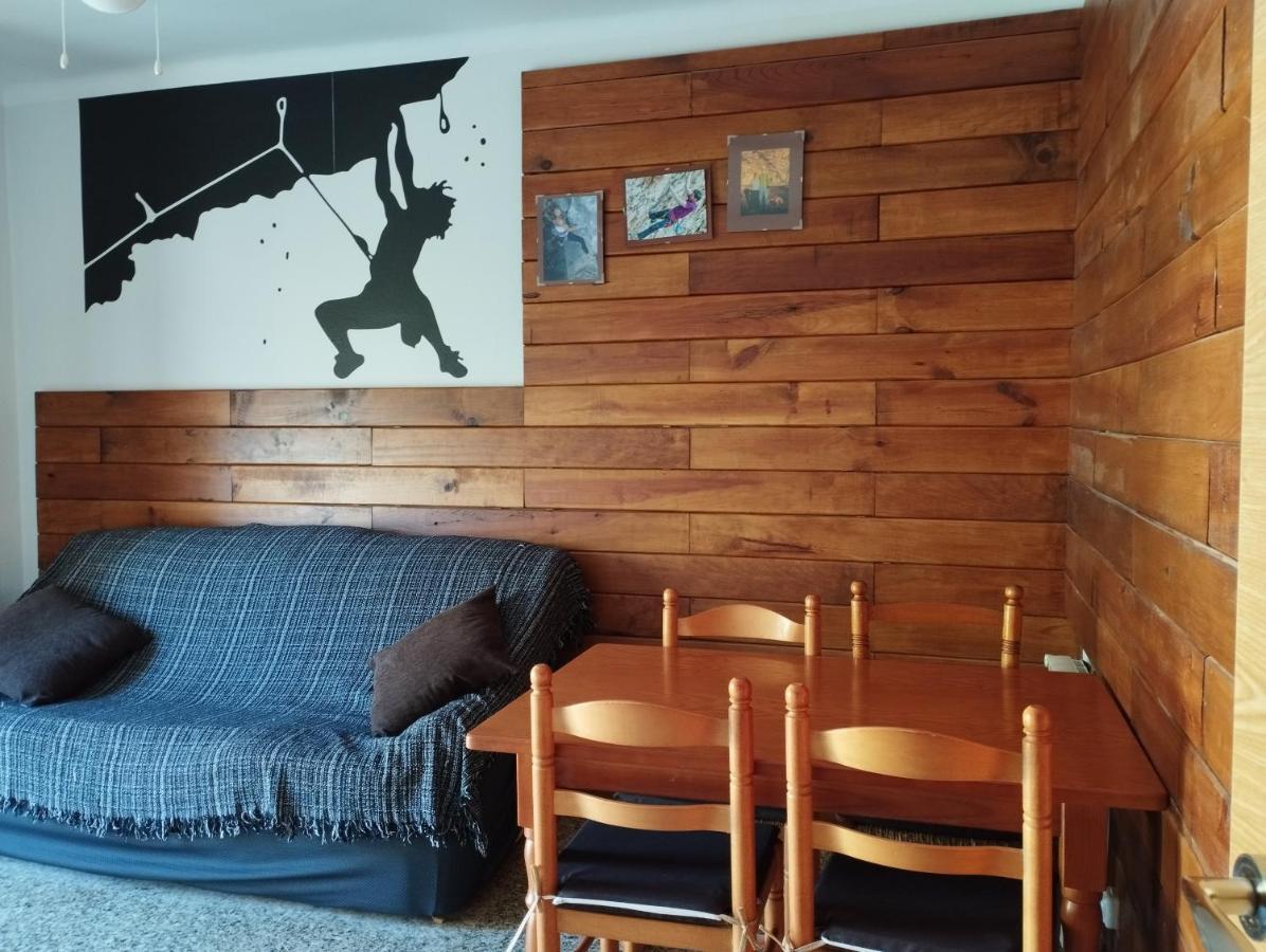 Apartamento Alquiler en importante zona de escalada !! Camarasa Exterior foto